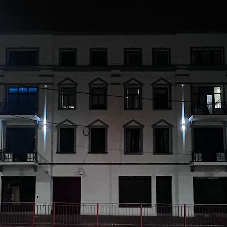 Gamler Apartments By Letrent ジラルドゥフ エクステリア 写真